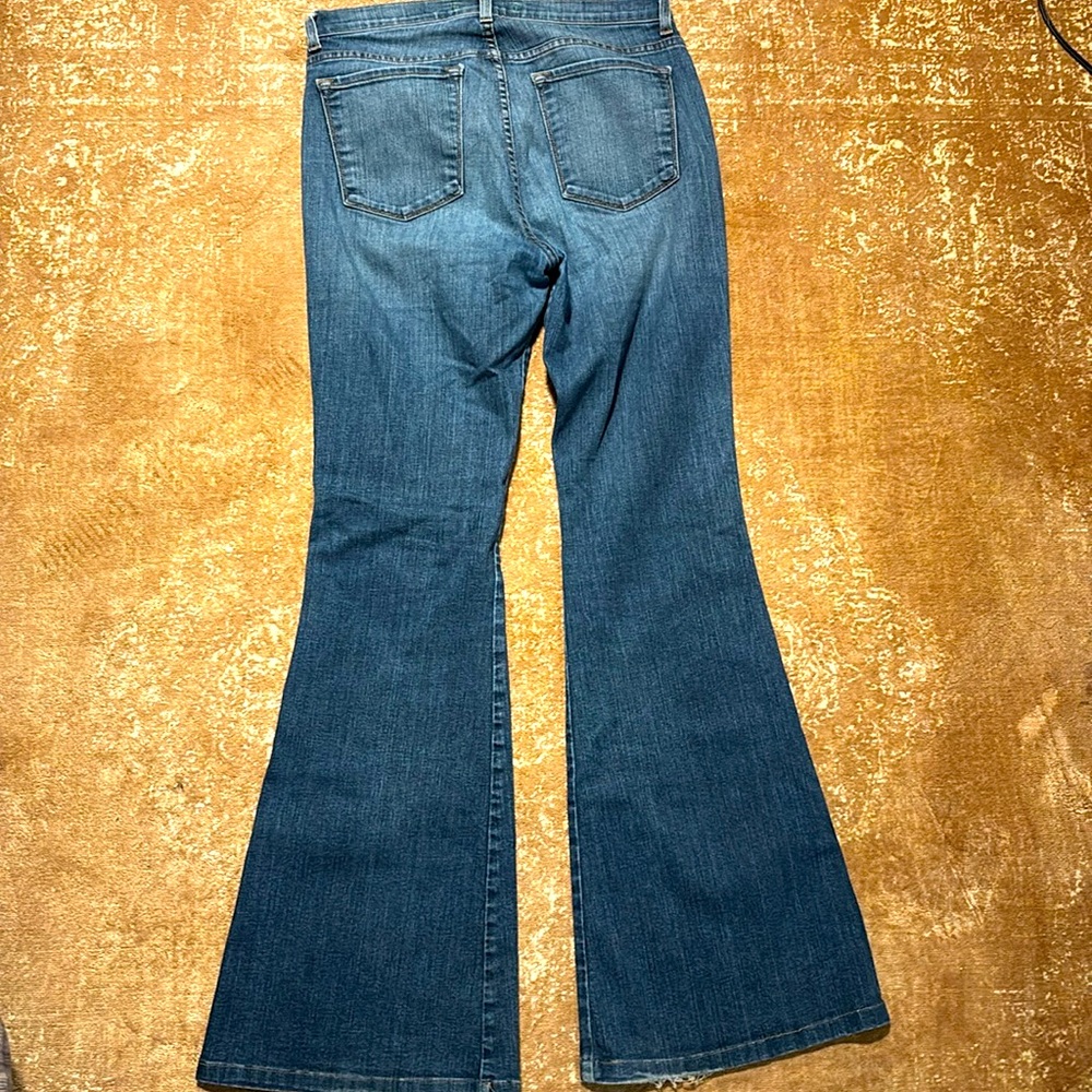 jBrand high rise flare 28x32 med/dark was 11” rise 21” thigh. The perfect flare - Picture 6 of 7
